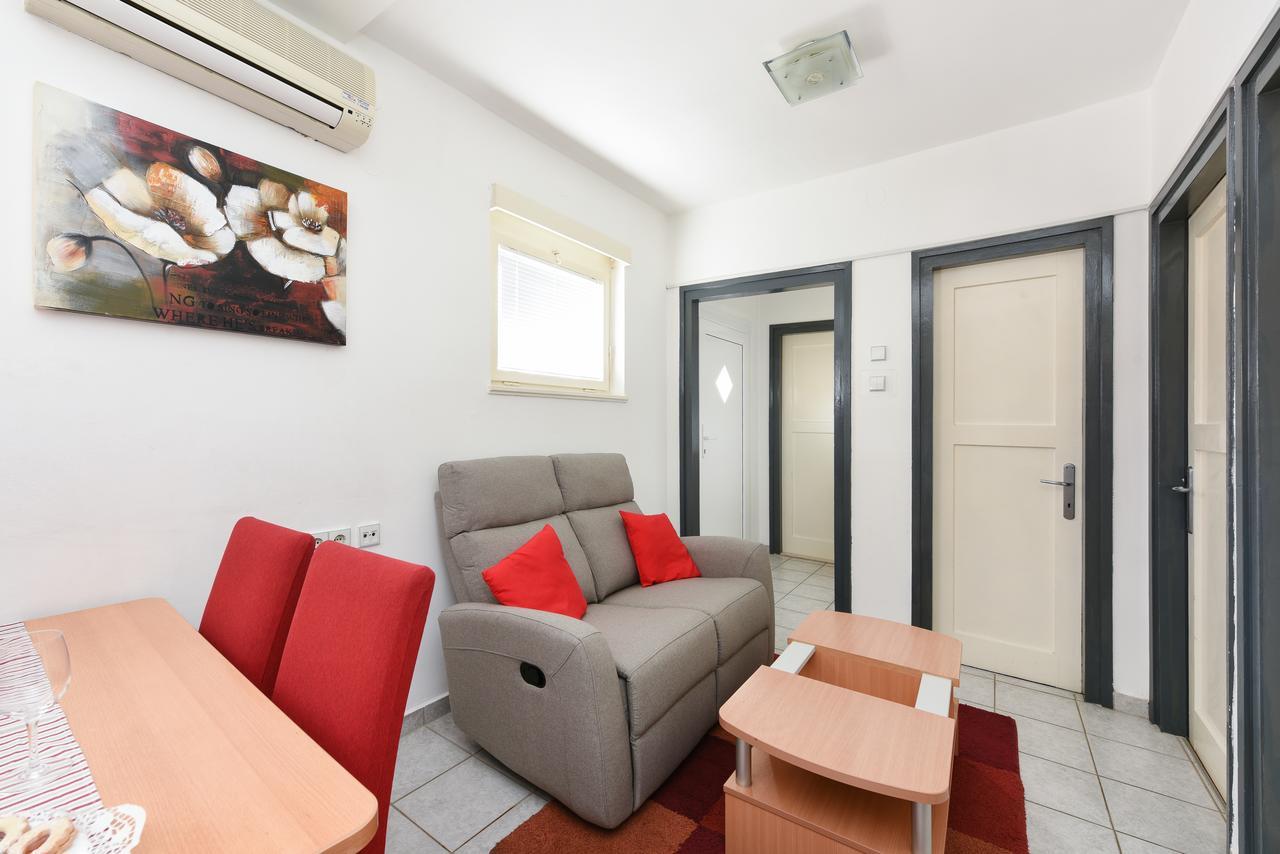 Apartment Katia Zadar